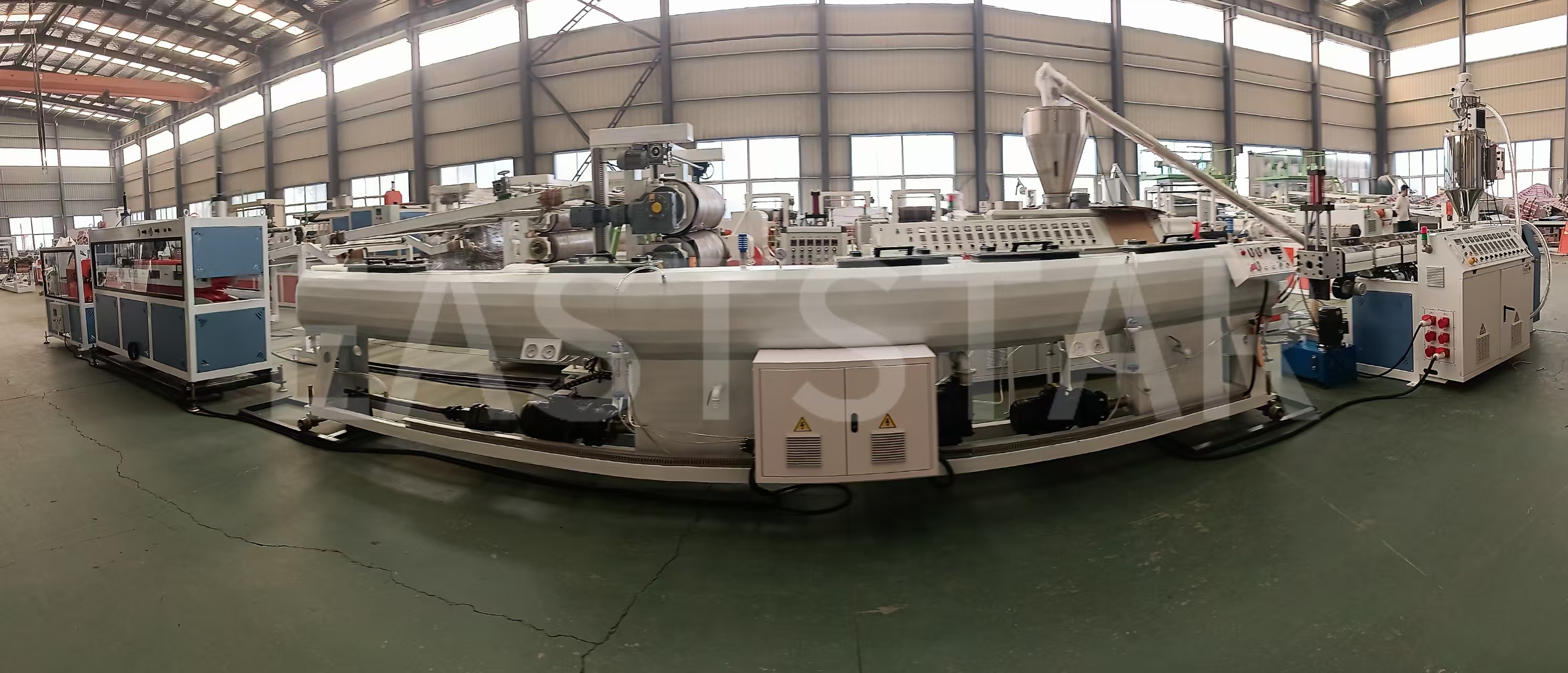 QINGDAO EASTSTAR ले प्यालेस्टिनी पूर्वाधार विकासलाई समर्थन गर्दै, PE पाइप उत्पादन लाइनको ढुवानी पूरा गर्दछ