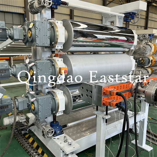 पाना थ्री-रोलर क्यालेन्डर बनाउने मेसिन